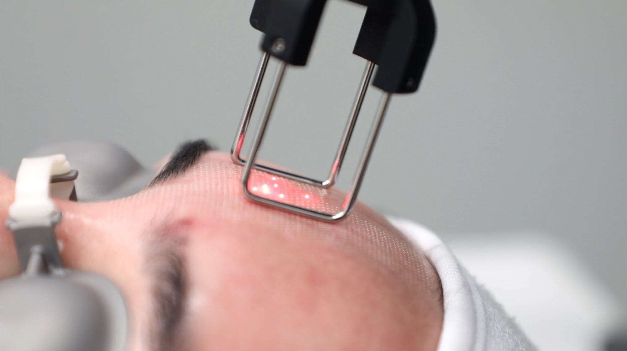 close up of treatment tool