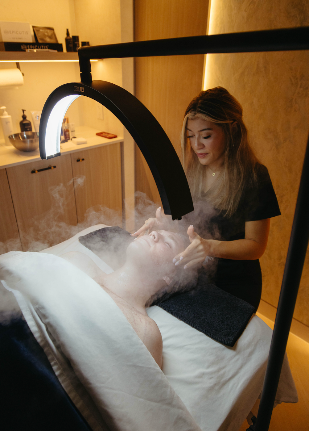 The Benefits of a HydraFacial with Lymphatic Drainage