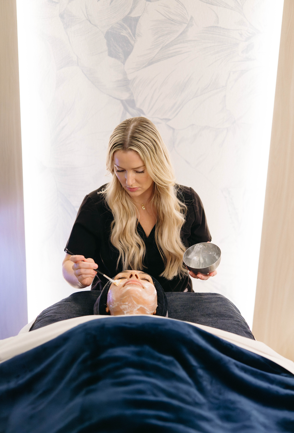 How to Prep for a Facial & Post-Facial Tips