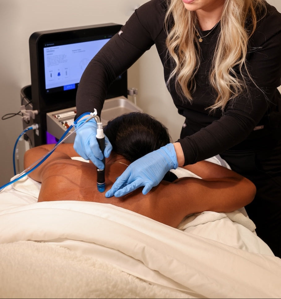 sculpt being done on patients back