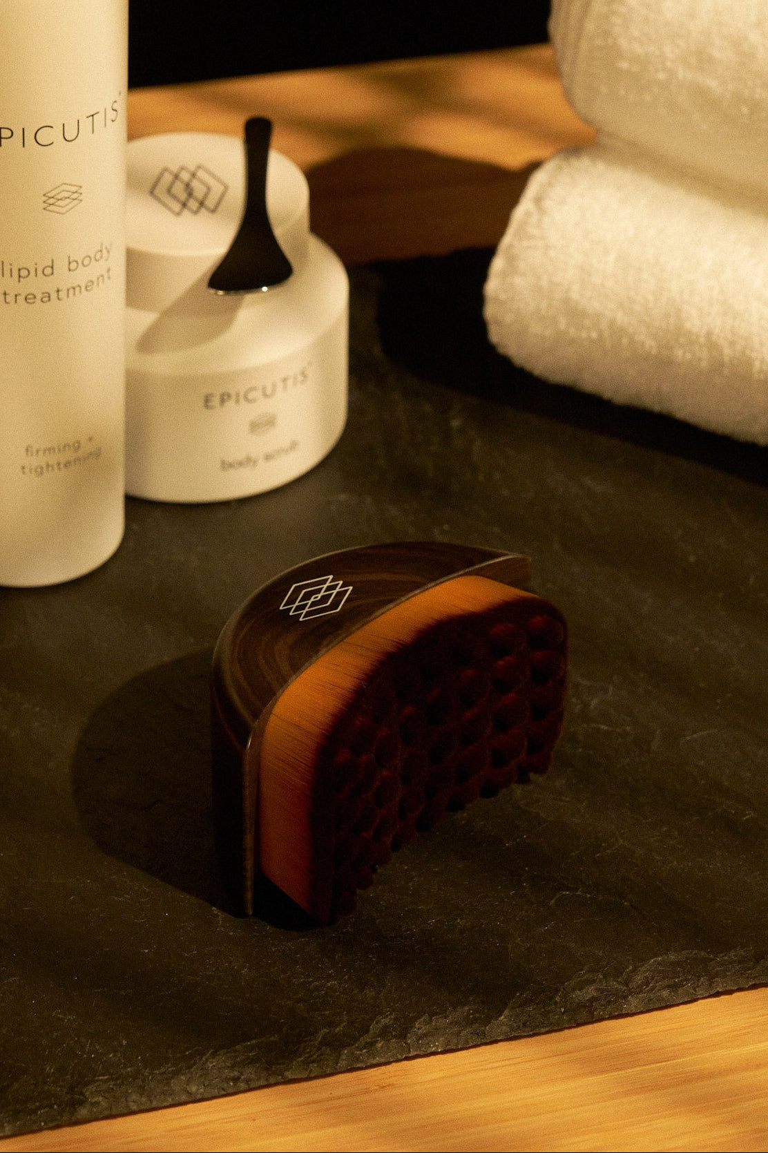 Epicutis Lymphatic Brush with Body Scrub and Lipid Body Treatment